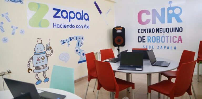 Inauguraron la primera sala de Robótica de la provincia en Zapala