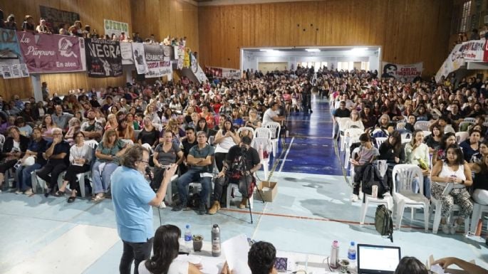 Las asambleas docentes aceptaron: se termina el conflicto