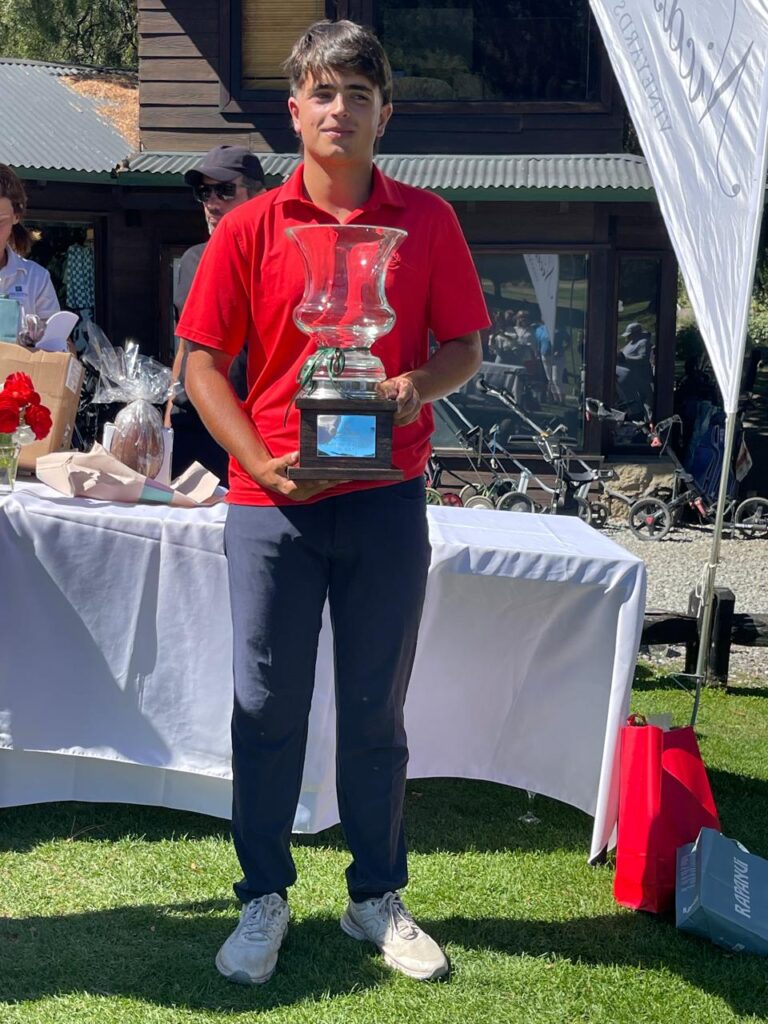 Nicolás Cabanillas, el joven golfista de San Martín de los Andes, gana el Abierto de Arelauquen